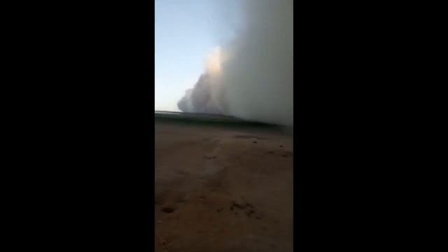 Песчаная буря из Калмыкии накрыла и Дагестан