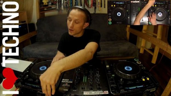 Live techno mix with Reloop RMX22i mixer (2016)