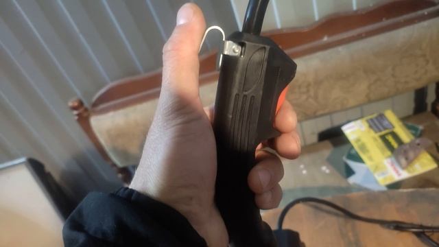 Самый дешёвый полуавтомат. Варит без газа. смотреть онлайн