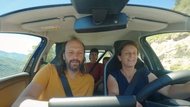 la mascotte du village I Renault Zoe E-Tech 100% électrique смотреть онлайн