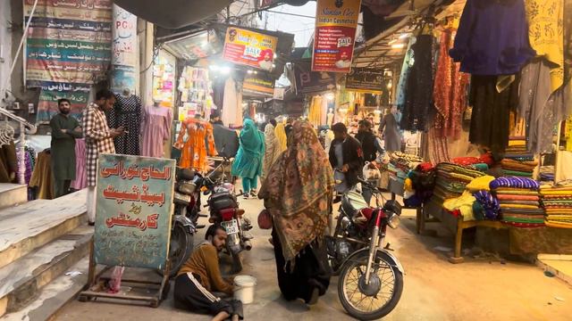 Faisalabad ‚Pakistan   Walking Tour Faisalabad  City Walk 4K Hd || Busy Bazaars  Satyana Road