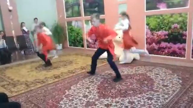 Кадриль _ Russian folk смотреть онлайн