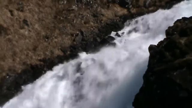 Шум водопадов Норвегии смотреть онлайн