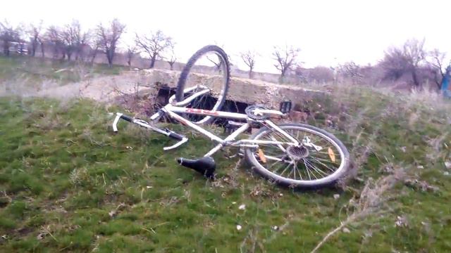 Мой друг упал смотреть онлайн