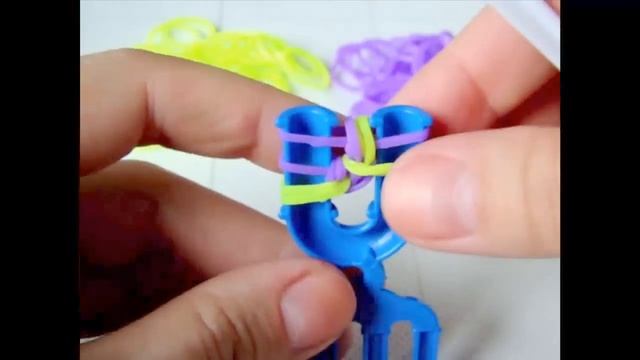 Браслет из резинок Колосок на рогатке смотреть онлайн