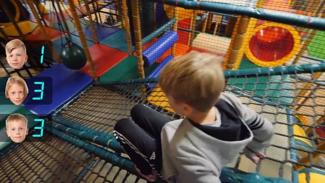 Toy Hunting at Indoor Playground смотреть онлайн