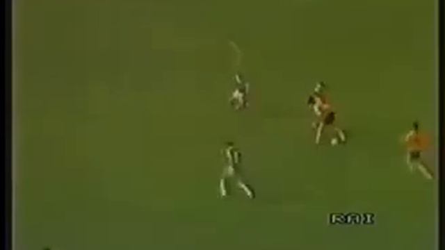 Ulf Kirsten (Dynamo Dresden) - 18/09/1985 - Cercle Brugge-BEL 3x2 Dynamo Dresden - 1 gol смотреть онлайн