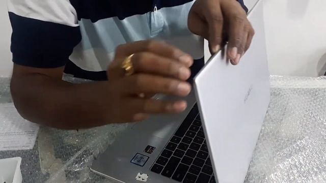 HUAWEI D15 MATEBOOK SCREEN REPLACEMENT смотреть онлайн