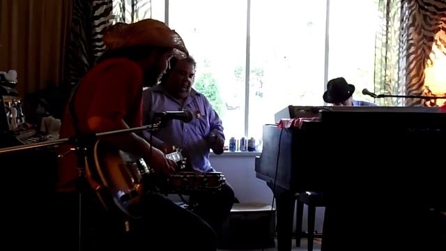 I'd Rather Drink Muddy Water смотреть онлайн