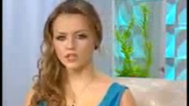 девушки обсуждают футбол смотреть онлайн