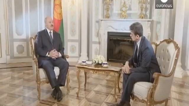 Лукашенко готов послать миротворческие войска на Украину смотреть онлайн
