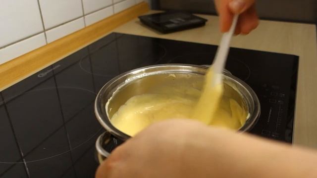 Карамельный медовик с заварным кремом,маскарпоне и белым шоколадом! смотреть онлайн