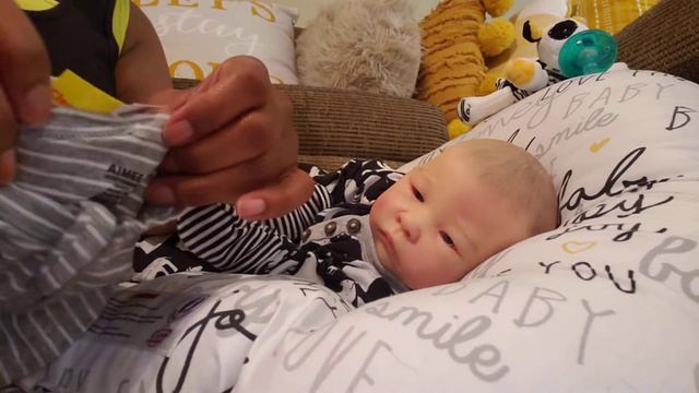 Newborn Baby Boy PJ Haul+Let's Chat and Change Kai смотреть онлайн