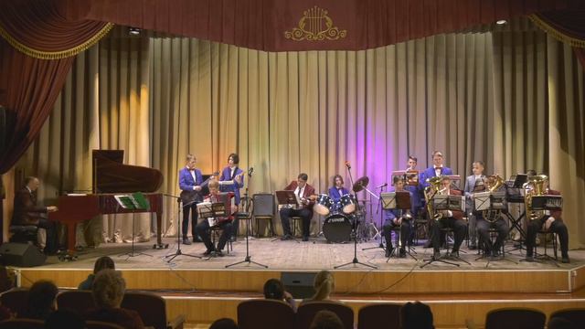 У Черного моря смотреть онлайн