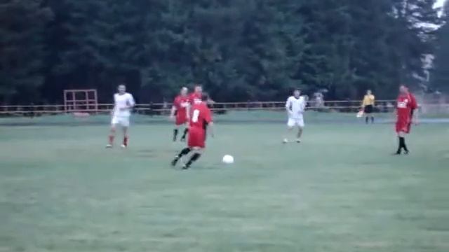 Ревдинские футболисты играют с Запашными смотреть онлайн