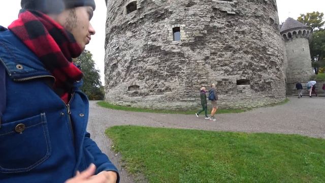 ТАЛЛИН, ЭСТОНИЯ. ПЕРВЫЕ ВПЕЧАТЛЕНИЯ О ГОРОДЕ. ЭКСКУРСИЯ И ПРОГУЛКА ПО СТАРОМУ ГОРОДУ. ЧАСТЬ 1 смотреть онлайн