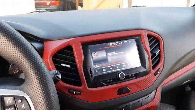 замена штатных динамиков в LADA Vesta на DL Audio Barracuda 165 смотреть онлайн