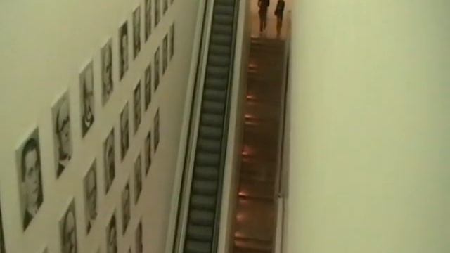 Inside National Portrait Gallery, Charing Cross Road, London, UK смотреть онлайн