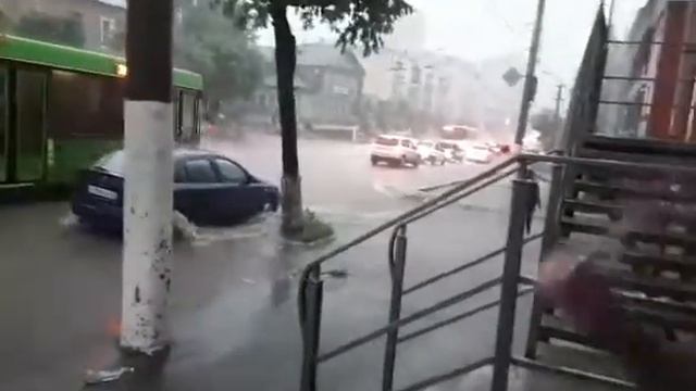 КИРОВ В ВОДЕ смотреть онлайн