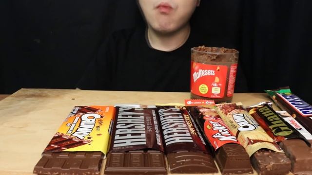 ASMR MAGNUM NUTELLA MALTESERS HERSHEY's CHOCOLATE ICE CREAM DESSERT MUKBANG Es Krim Sorveteアイスクリーム먹