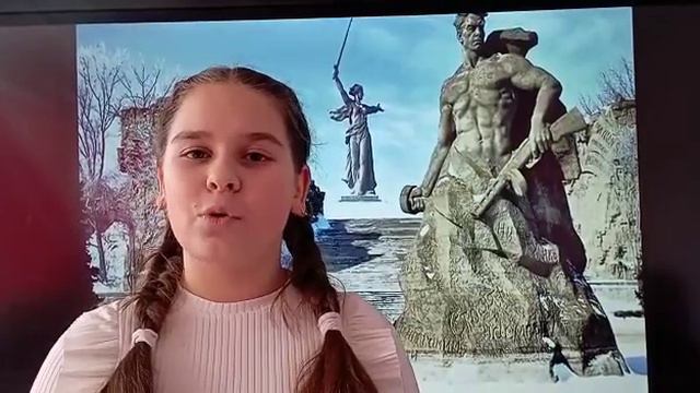 Жаплова Ульяна читает стихотворение Агашиной "Перекрёсток" смотреть онлайн