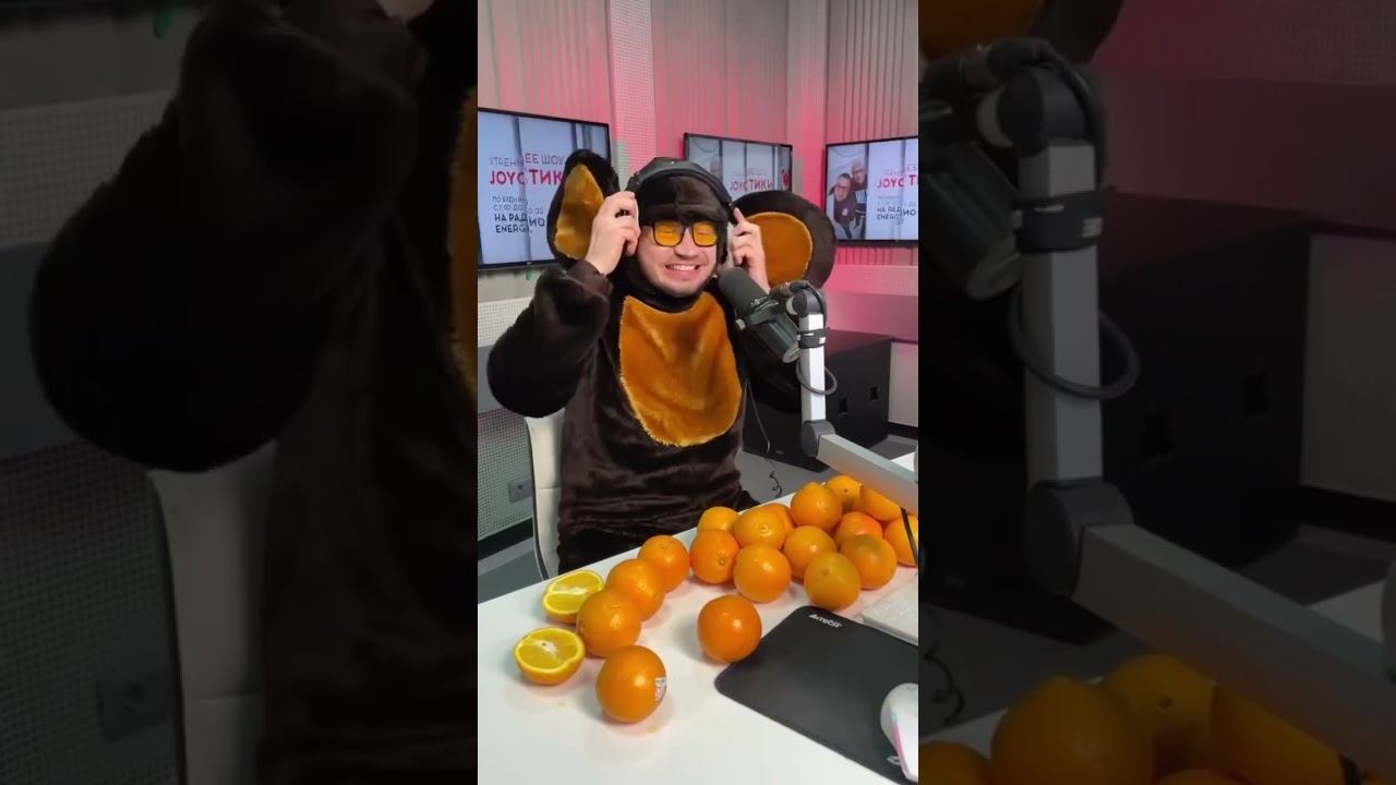 Почему Чебурашку не взяли на радио? смотреть онлайн