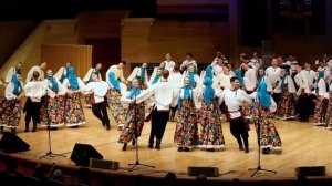 ВДОЛЬ ПО УЛИЦЕ ШИРОКОЙ