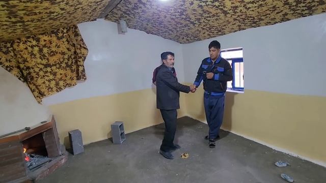 Separation in the shadow of the ceiling curtain: Abulfazl's farewell to Muhammad and Razia смотреть онлайн