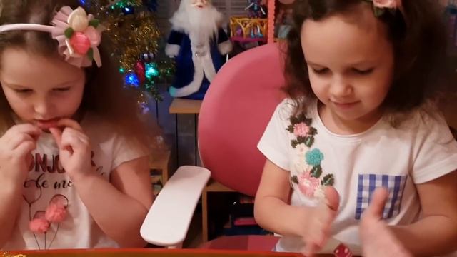 Играем в настольную игру Hatchimals смотреть онлайн