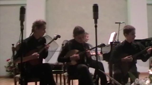 Алина Безенсон. "Паук и мухи" для ансамбля домр и фортепиано смотреть онлайн