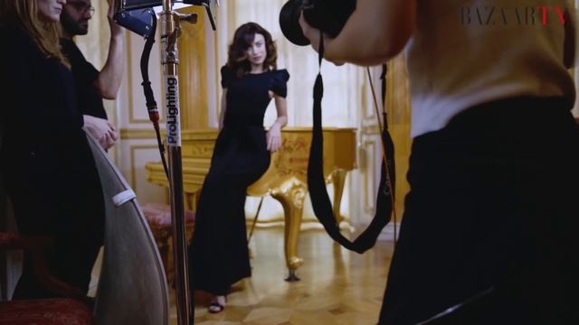 Behind The Scenes With Our November 2017 Cover Star, Olga Kurylenko смотреть онлайн