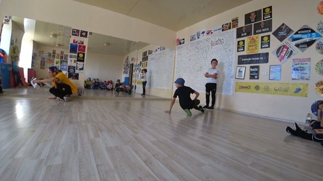 Молния VS Илюша VS Рома | KAKTUS DANCE FEST смотреть онлайн