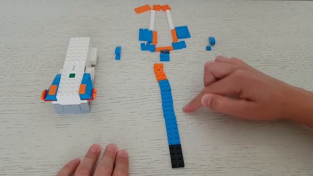 Сборка собаки из Lego BOOST. Часть 1. смотреть онлайн