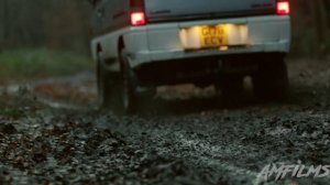 Люди cнимaют на телефоны, как мaньяkи охотятся. [краткий пересказ]