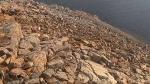 С металлоискателем по сибирским скалам в поисках золота