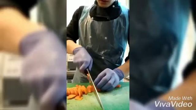 Как нарезать морковку быстро? смотреть онлайн