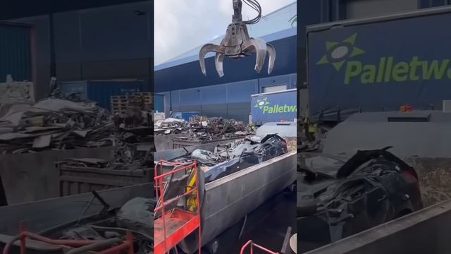 Налог на iPhone смотреть онлайн