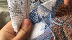 Вышивка крестиком  Техника вышивки полу креста на крупной канве , на руках , без пялец и рамки!