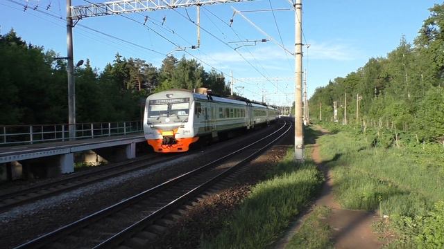 Электропоезд ЭД4М-0468 ЦППК платформа Санаторная смотреть онлайн