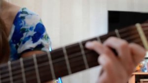 Петлюра , Ты одна стоишь у клена  - аккорды на гитаре