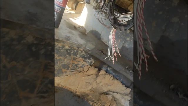 Ремонт электропроводки New Holland E385 смотреть онлайн