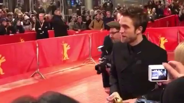 Роберт на премьере Damsel на Берлинале 6 смотреть онлайн