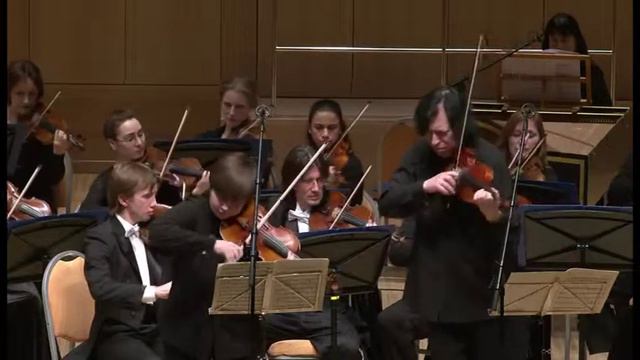 Bach Concerto for 2 Violins d-moll Part II. Peter Fedotov Maxim Fedotov смотреть онлайн