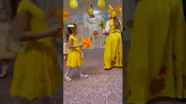 Праздник осени в младшей группе в детском саду РигаКидс смотреть онлайн