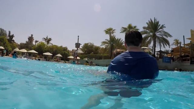 Аквапарк WildWadi день первый. смотреть онлайн
