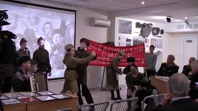 "Крутится, вертится шар голубой" смотреть онлайн