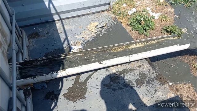 Я СВИНОВОД, а не конь что бы тачки с говном тягать. Выкачка канализации в свинарнике. смотреть онлайн