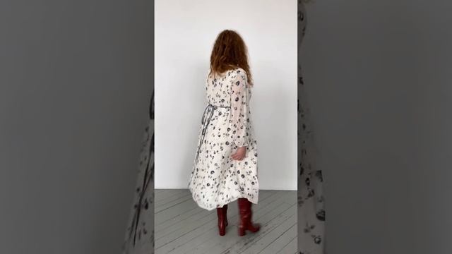 Двуслойное платье из шифона с атласной лентой смотреть онлайн