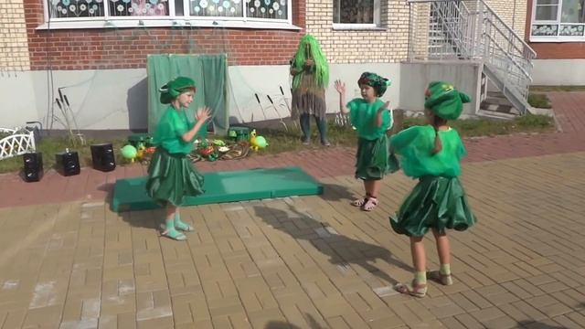 Танец "Лягушки" смотреть онлайн