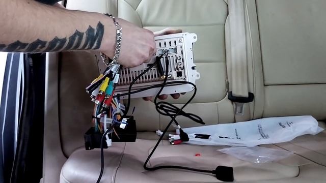 Замена штатной магнитолы на Volkswagen Passat B7